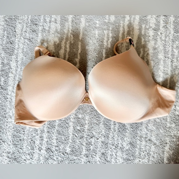 Victoria's Secret Other - Victoria's Secret Push up bra